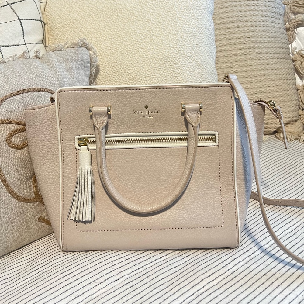 Like New Kate Spade Large Crossbody Bag